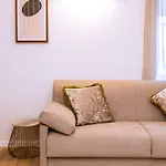 Апартаменты Luxury 2 Bedroom-2 Bathroom With Rooftop Terrace & Luxury App *