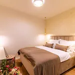 Апартаменты Luxury 2 Bedroom-2 Bathroom With Rooftop Terrace & Luxury App *