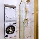 Апартаменты Luxury 2 Bedroom-2 Bathroom With Rooftop Terrace & Luxury App