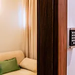 Luxury 2 Bedroom-2 Bathroom With Rooftop Terrace & Luxury App *