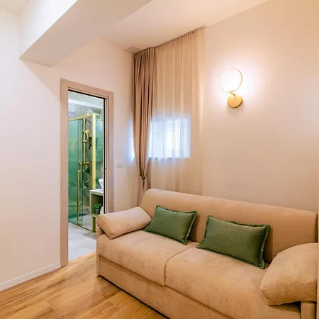 Luxury 2 Bedroom-2 Bathroom Apartment With Rooftop Terrace & Luxury Studio App * Split