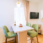 Apartman Luxury 2 Bedroom-2 Bathroom With Rooftop Terrace & Luxury App Split